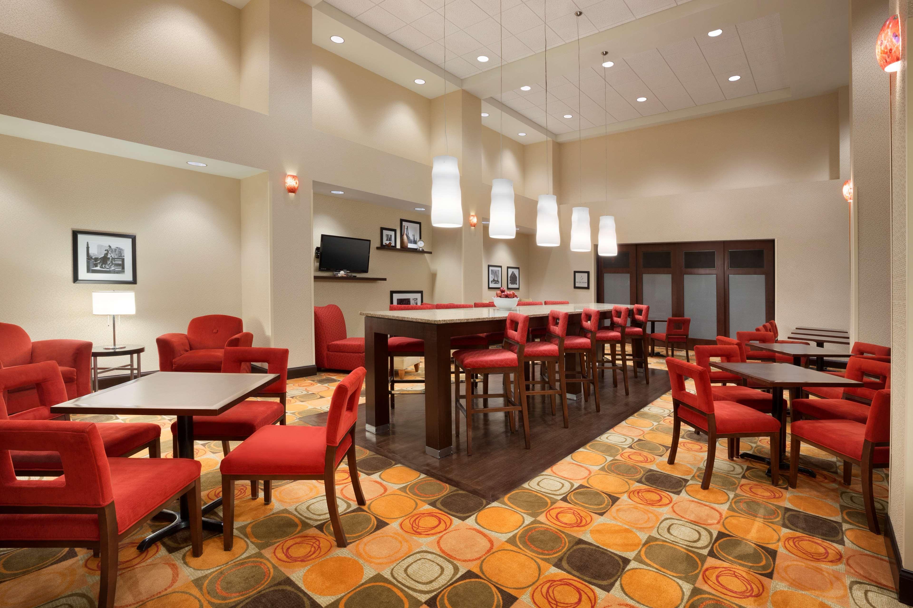 Hampton Inn & Suites East Hartford Exterior foto